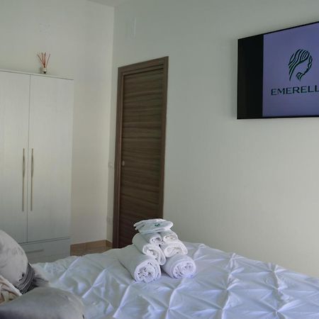 Emerella Guest House Siderno Beach Exterior foto