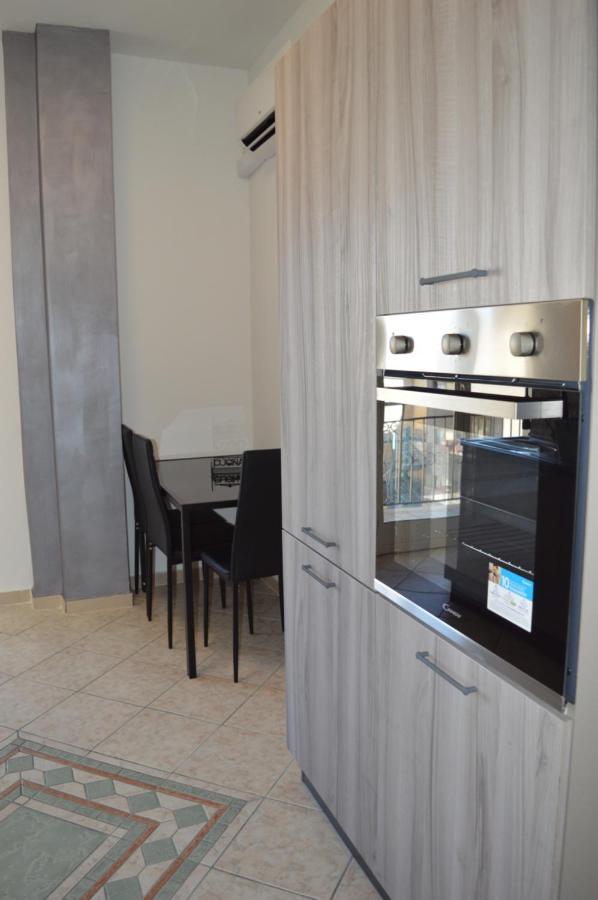 Emerella Guest House Siderno Beach Exterior foto
